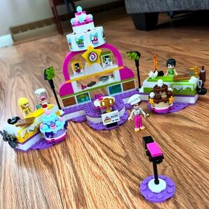 Lego Friends - Baking Competition